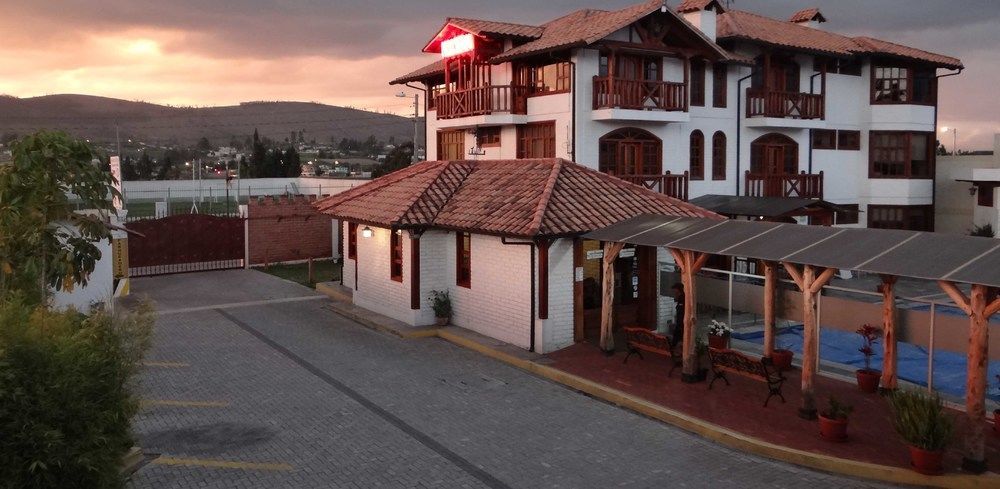 Hosteria El Imperio Real Salcedo Kültér fotó